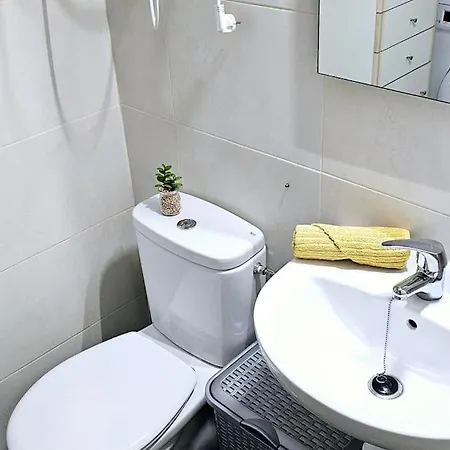 Casa De Lince Calle Rio Ebro 48 Apartment
