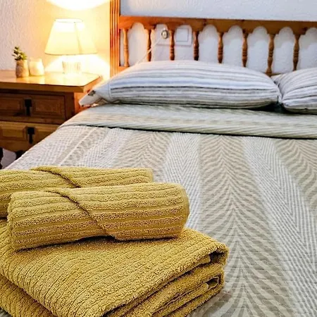 Casa De Lince Calle Rio Ebro 48 Apartment